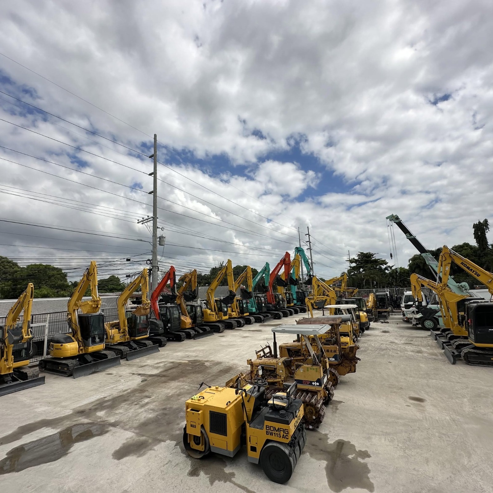 Heavy equipment at TJT CORP - CEBU
