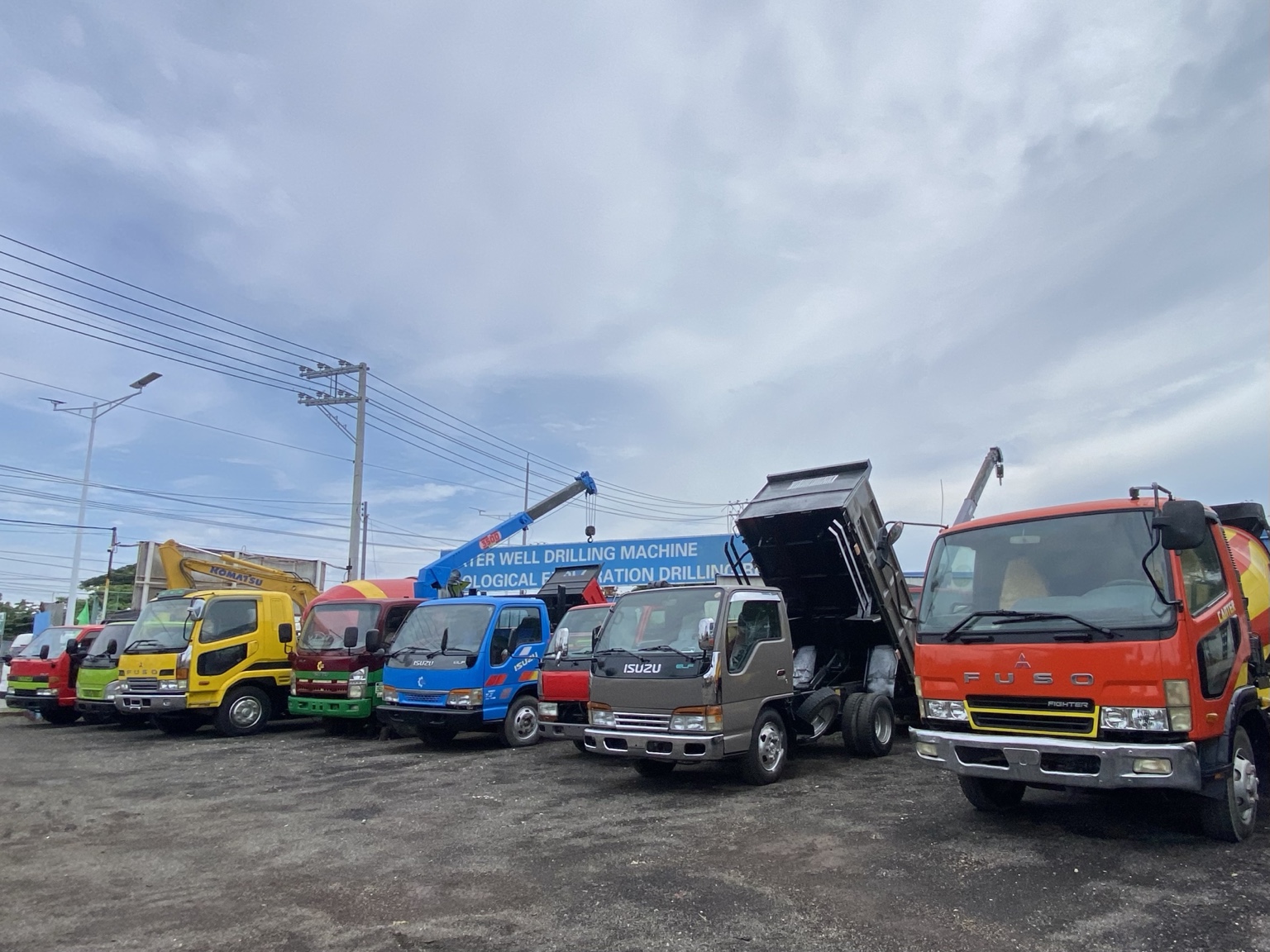 Japan surplus trucks at TJT CORP - CEBU